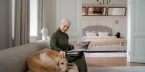A comfortable, cool living room environment for seniors.
