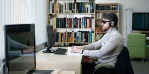 Modern and accessible library seating designed for comfort and ease of use.