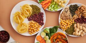 A healthy, balanced meal featuring zinc-rich ingredients like seeds, legumes, and lean protein.