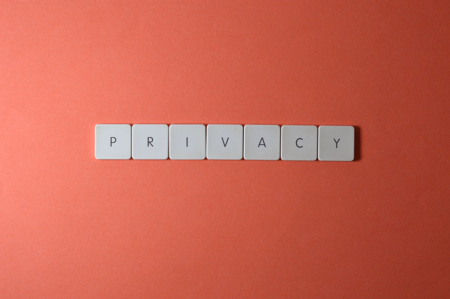 Digital Identity in 2026: A Practical Guide for Seniors to Secure Online Services 3 Abstract representation of secure digital identity and data protection.